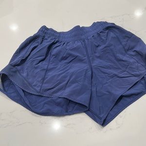 Lululemon Hotty Hot 4” Shorts